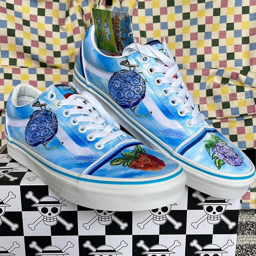 Vans WMNS Old Skool
One Piece Devil Fruit True
VN0007NT7WM
Sneakers - Picture 6 of 16